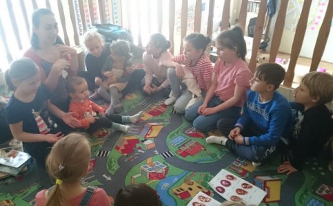 Ilustrační obrázek článku - Beseda o povolání - tentokráte na téma "RODIČOVSKÁ DOVOLENÁ"