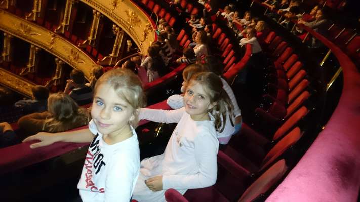 Ilustrační obrázek článku - HURÁ DO OPERY aneb třeťáčci v Národním divadle