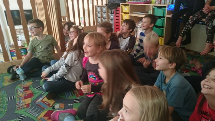 Ilustrační obrázek článku - Znáte české pohádky? My si je nyní hrajeme..