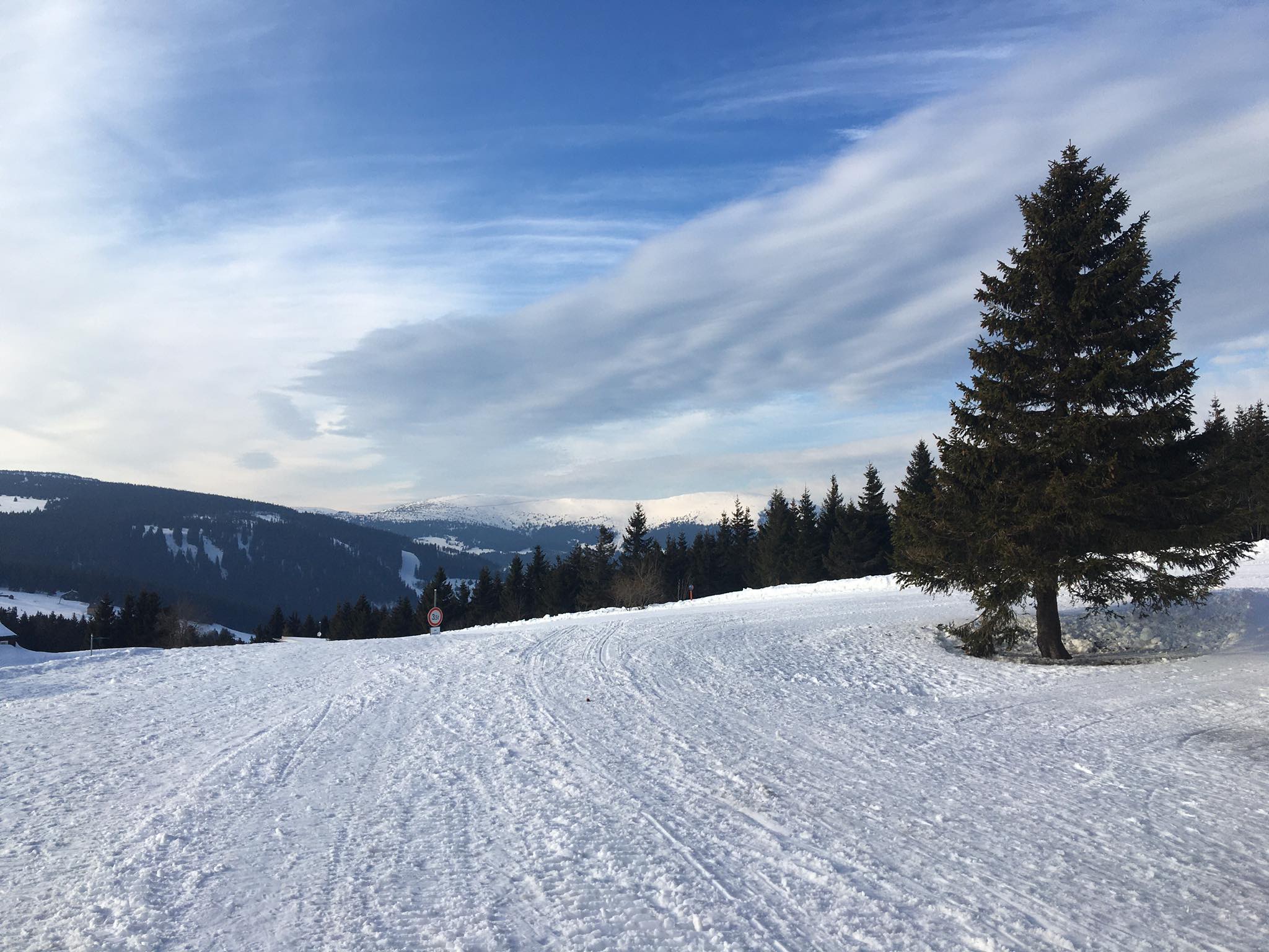 Ilustrační obrázek článku - Lyžařsko-snowboardový kurz - osmáci